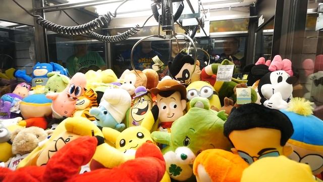 CLEANED OUT THE KEYMASTER! || Arcade Games смотреть онлайн