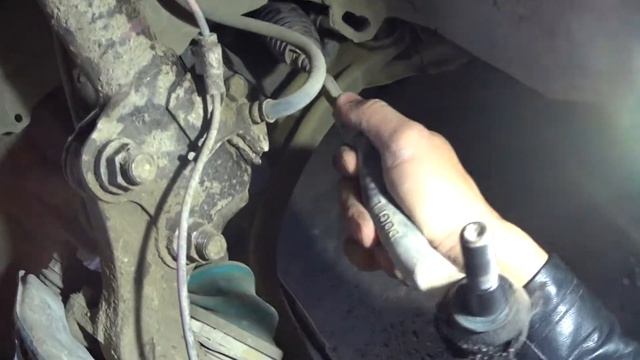 Тойота витц, снял лобовое, замена рулевой тяги смотреть онлайн