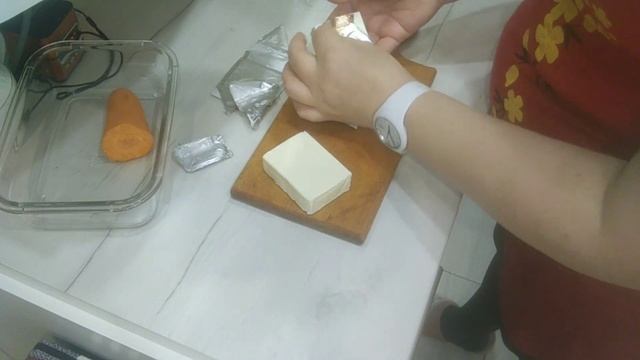 ГУЛЯШ ИЗ ИНДЮШАТИНЫ И СУП ИЗ ПЛАВЛЕННОГО СЫРКА смотреть онлайн