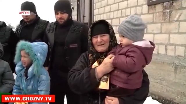 НОЧНЫЕ ВОЛКИ ПОКАЗАЛИ МАСТЕР—КЛАС ЕЗДЫ НА КВАДРОЦИКЛЕ!!! смотреть онлайн