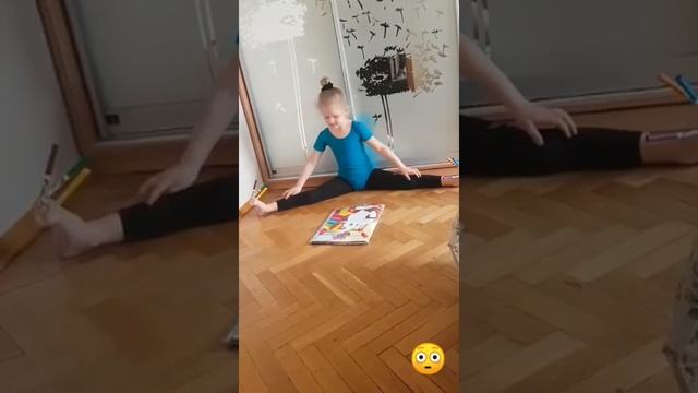 Тренировка шпагат + рисование смотреть онлайн