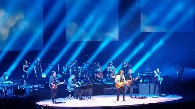 Mr. Blue Sky - ELO - Oracle Arena Thur Aug 2, 2018 смотреть онлайн