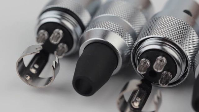 Коннекторы XLR Oyaide FOCUS 1 смотреть онлайн