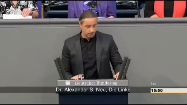 Немецкий депутат: Военное сотрудничество с США- это позор! смотреть онлайн