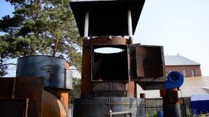 Мусоросжигательная печь открытого горения ; неудавшийся эксперимент.