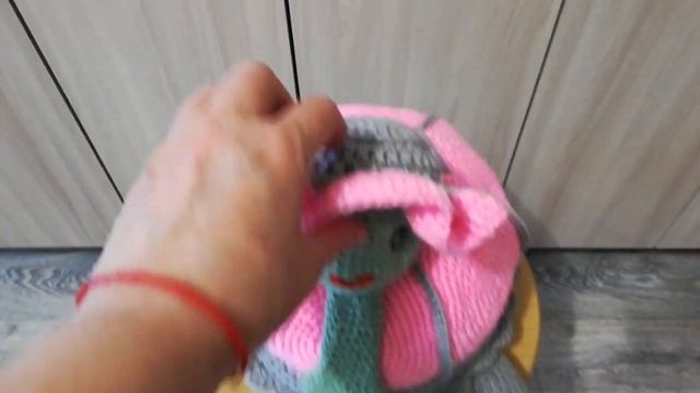 ВЯЖЕМ ПОДУШКУ-ИГРУШКУ "ЧЕРЕПАШКА" смотреть онлайн