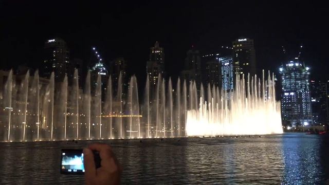 Дубай. UAE. Dubai. «Поющие фонтаны» смотреть онлайн