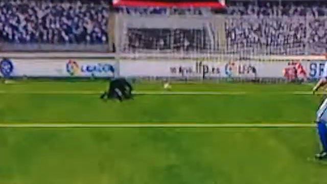 Xavi amazing and funny freekick on fifa 11 смотреть онлайн