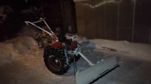 Как завести мотоблок зимой. Чистим снег.