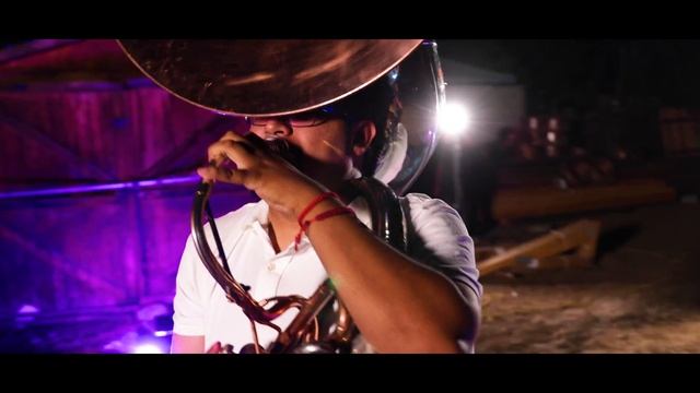 Adrian Mendez Y Los De La Perla- El Apache смотреть онлайн