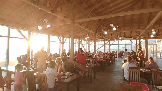 Абхазия 29 июля 2023 г. пансионат Золотые пески столовая цены обзор шторм с квадрокоптера смотреть онлайн