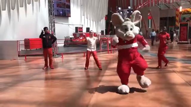 Benno the mouse in Ferrari World Abu Dhabi смотреть онлайн
