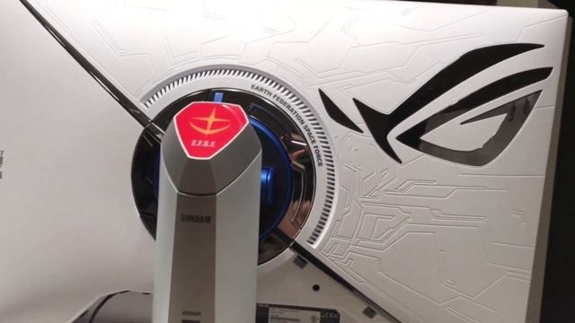 The ROG Strix XG279Q-G GUNDAM EDITION 27-Inch QHD Monitor! смотреть онлайн