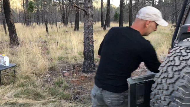 E15S2 - More Of Our Set-Ups - Making The Most Of Space For A Bed, Airing Up, & Keeping Food Cold смотреть онлайн