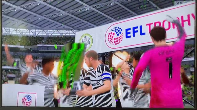 Церемония вручения кубка Papa John’s Trophy  в игре FIFA21