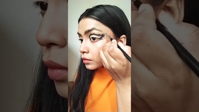 Eye makeup tutorial | Graphic linear tutorial | Pinterest inspired | #graphicliner #eyemakeup смотреть онлайн