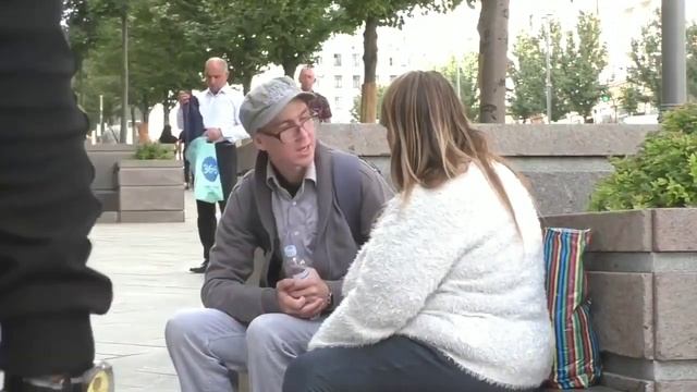 Братец Воркутинского из секты "Возьми свет" и уличная гадалка смотреть онлайн
