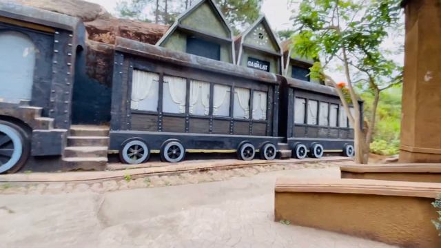 Exploring the Enchanting Clay Tunnel Village in Da Lat, Vietnam 🏡🌿 #LangBiangAdventures #vietnam смотреть онлайн