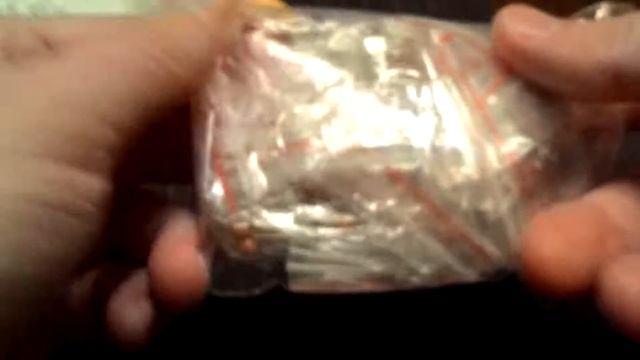 Набор выводных керамических конденсаторов и резисторов. смотреть онлайн