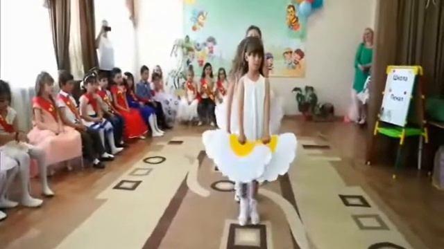 Танец ромашковое поле.