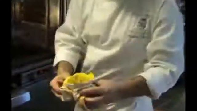 Luca Landi Chef Lunasia in Natale Vegetariano Timballino di tagliolini soufflè agli agrumi смотреть онлайн