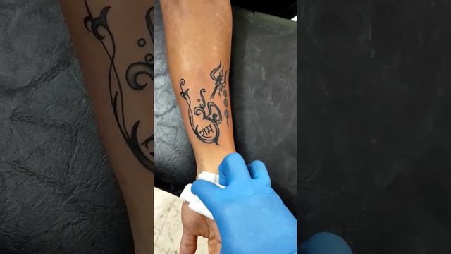 #tattoolove #tattoo #tattooartist #milannarwade смотреть онлайн