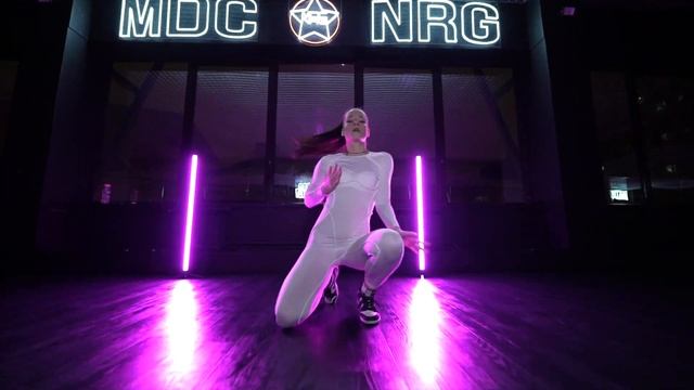 АНАСТАСИЯ ЛИС // GIRLY HIP-HOP // Popster INSTASAMKA смотреть онлайн
