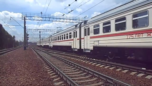 Электропоезд ЭД4М-0274 «Спутник / 175 лет ЖД России» смотреть онлайн