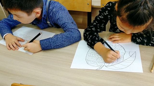 Рисование в технике «Дудлинг» «ЯБЛОКО» смотреть онлайн