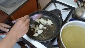 Макароны с тушенкой на сковороде пошаговый рецепт