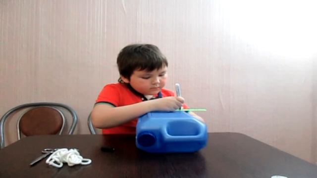 Кормушка для птиц. смотреть онлайн