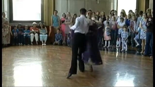 Воспитанники детских домов продали картины и поделки. Кто купил работы подростков? смотреть онлайн