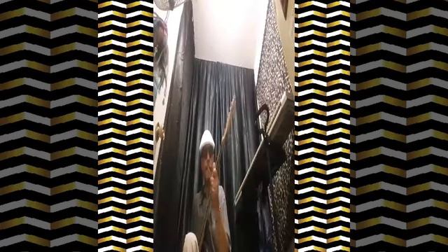 White guy doesn't know any chords plays guitar смотреть онлайн