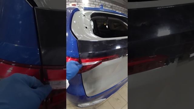 Ударят Жестью