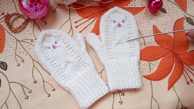 Детские варежки "Совушки" спицами с индийским клином. смотреть онлайн