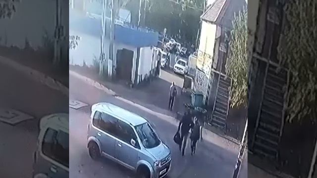 В Кузбассе ищут двух пропавших девочек которые ушли с 41-летним мужчиной и не вернулись домой смотреть онлайн