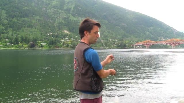 Pendulum Weave Update (Poi Spinning Tutorial) смотреть онлайн