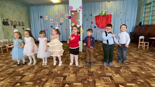 Средняя группа утренник к 8 марта (Мухаметжанова Зифа) смотреть онлайн