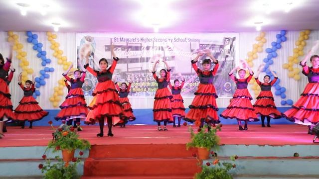 Spanish Dance performed by the students SMHSS For the Golden Jubilee 2017 смотреть онлайн
