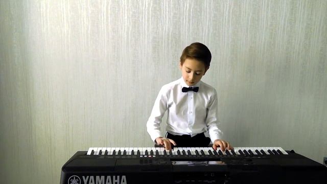 Я на горку шла. Синтезатор Yamaha PSR-EW410. смотреть онлайн