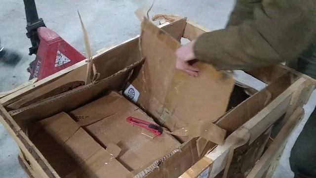 Распаковка. Что дарить девушке, которая любит автомобили - необычные колесные диски с сердечками смотреть онлайн