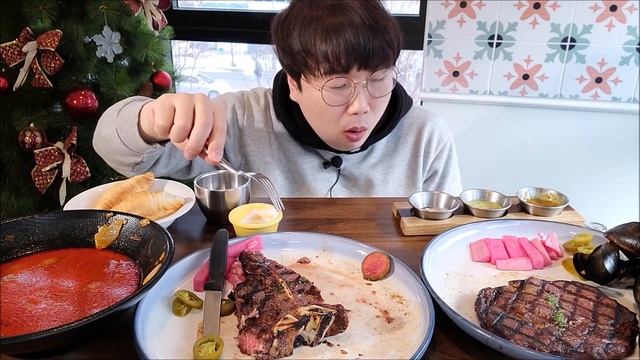 홍합짬뽕파스타 묵고.. 티본 스테이크 와규등심 스테이크 또묵자!!