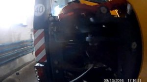 Обзор экскаватор погрузчик Елаз 880 , болевой шок !!! я хочу посмотреть в глаза конструктора !!!