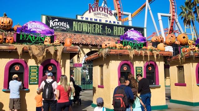 Cedar Fair vs. Six Flags смотреть онлайн