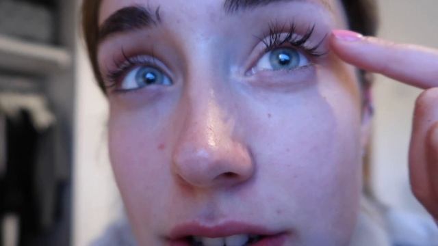 GETTING EYELASH EXTENSIONS FOR THE FIRST TIME! Process, Aftercare & Honest Review смотреть онлайн
