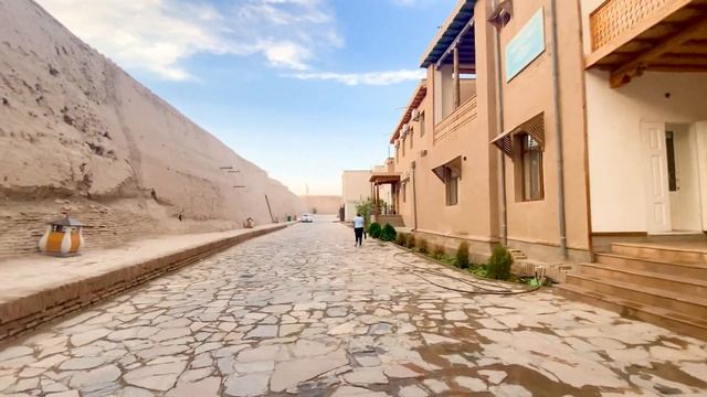 Хива. Узбекистан. День 2. Панорама города. Минусы отеля. Ичан-Кала / Khiva. Uzbekistan. View over смотреть онлайн