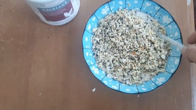 Канарейки- яичный корм отсаженным птенцам. Своими руками. смотреть онлайн