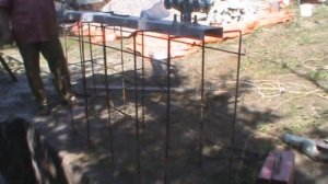 Фундамент под откатные ворота (установка закладной)