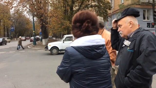 Москвич vs. Мерседес смотреть онлайн