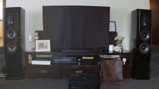 Energy Veritas 2.8 Speakers, Yamaha B-1, Pioneer PL-50L, Benz Micro Wood SL, Modright LS100. смотреть онлайн